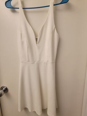 Charlotte Russe White V-Neck Mini Dress